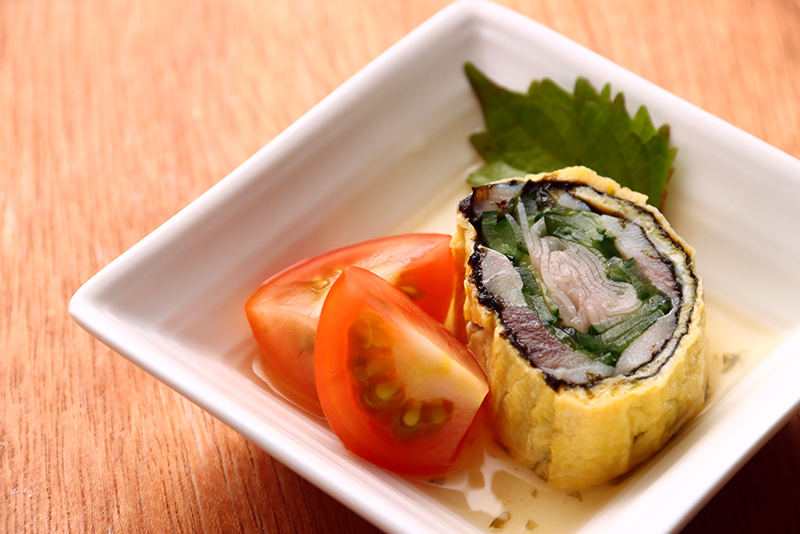 〆鯖と胡瓜の卵巻